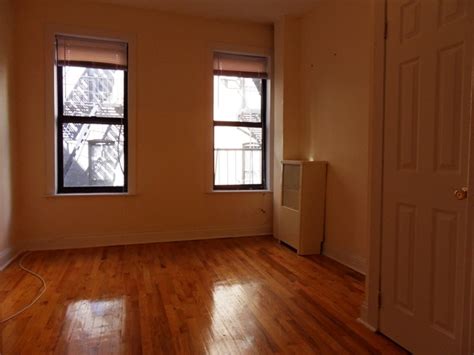 No Fee Old North Milwaukee apartment for rent in Milwaukee. . No deposit no application fee apartments